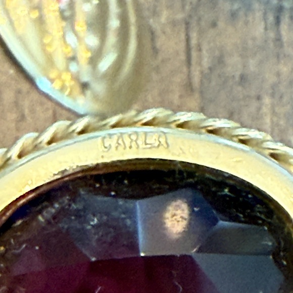 Vintage Carla 1/20 14K Gold-Filled Clip-On Earrings Purple Glass Stone - Picture 6 of 7